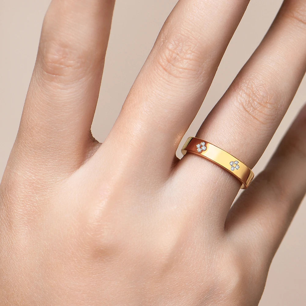 The Nova Band Ring