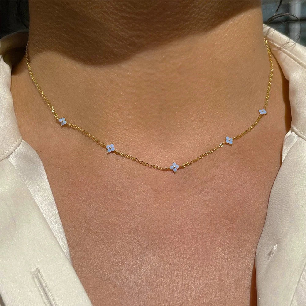 The Amara Thread Necklace
