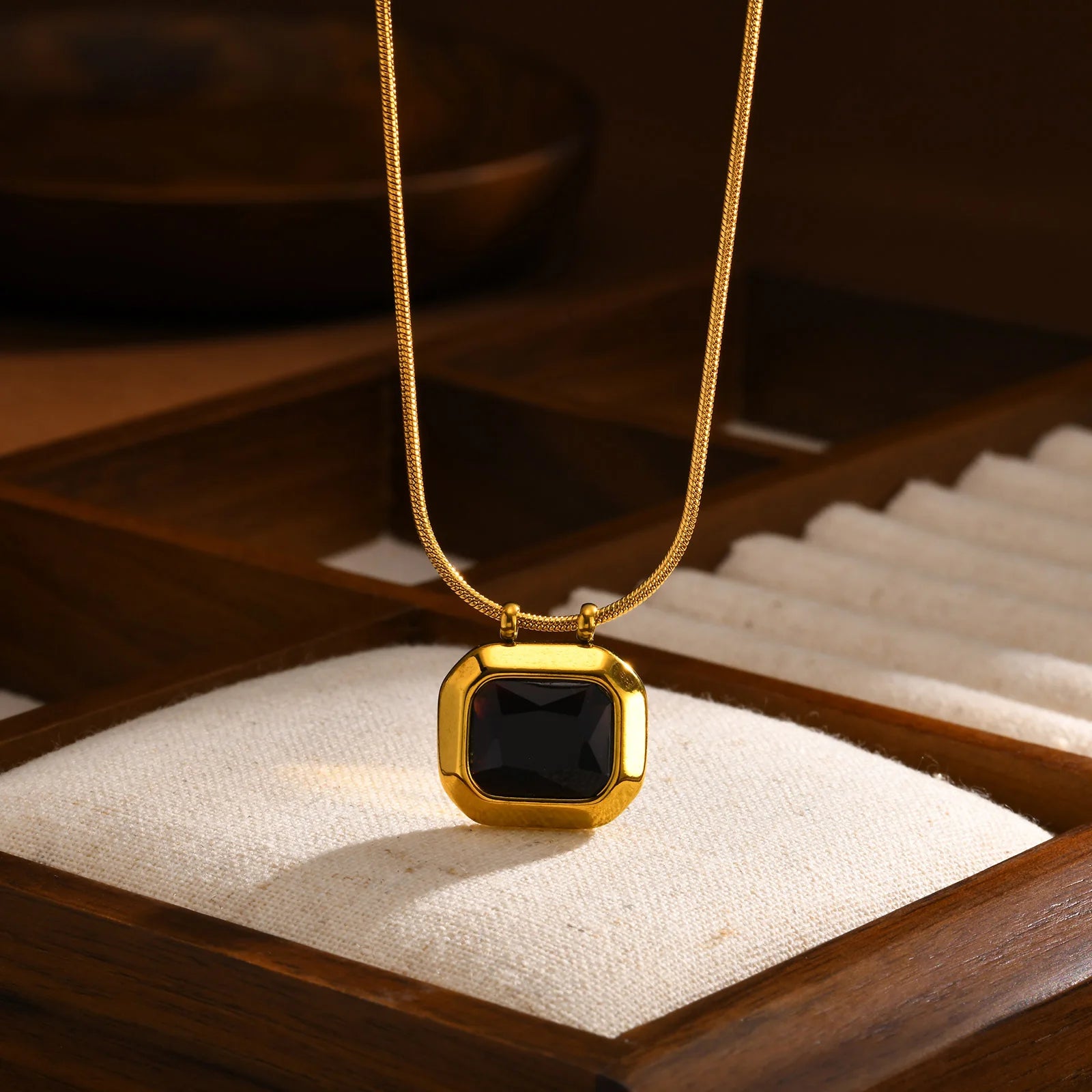 The Aurora Octet Pendant