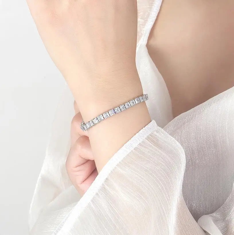 The Lustre Line Bracelet
