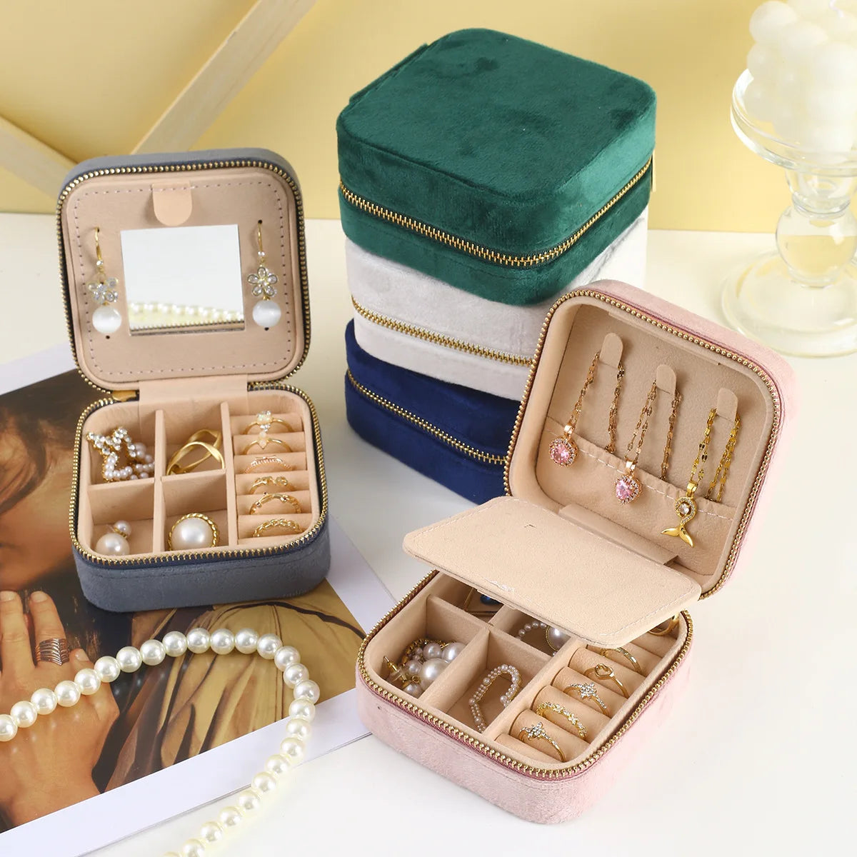 The Vaultette Mini