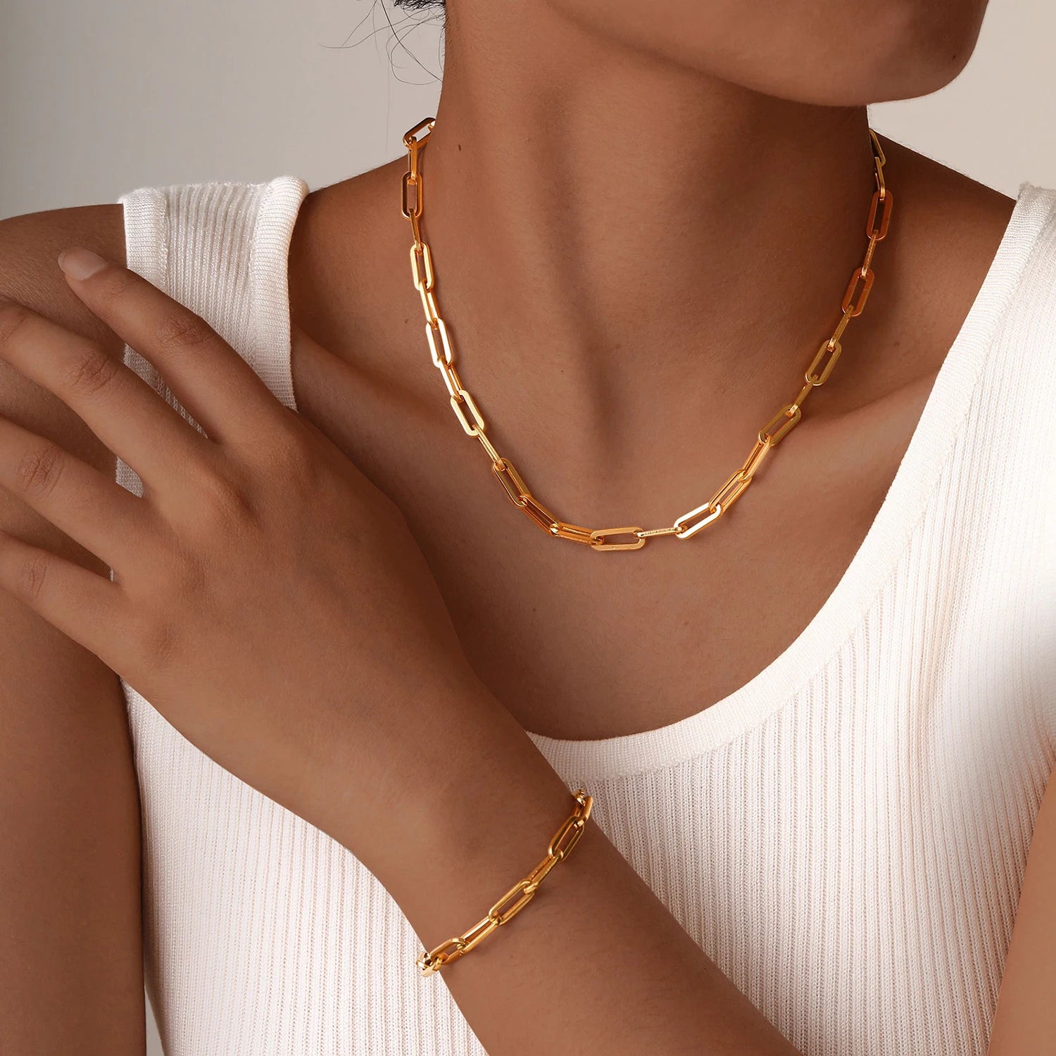 The Lune Link Necklace