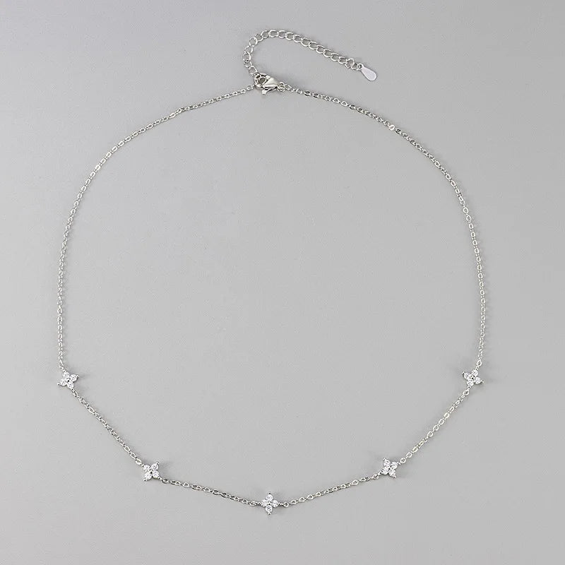 The Amara Thread Necklace