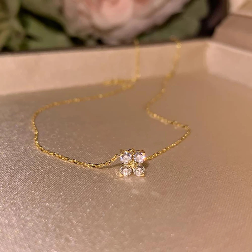 The Amara Bloom Pendant