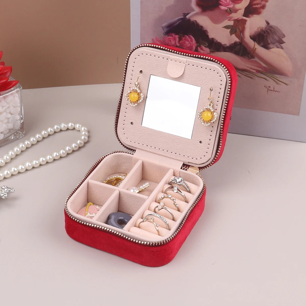 The Vaultette Mini